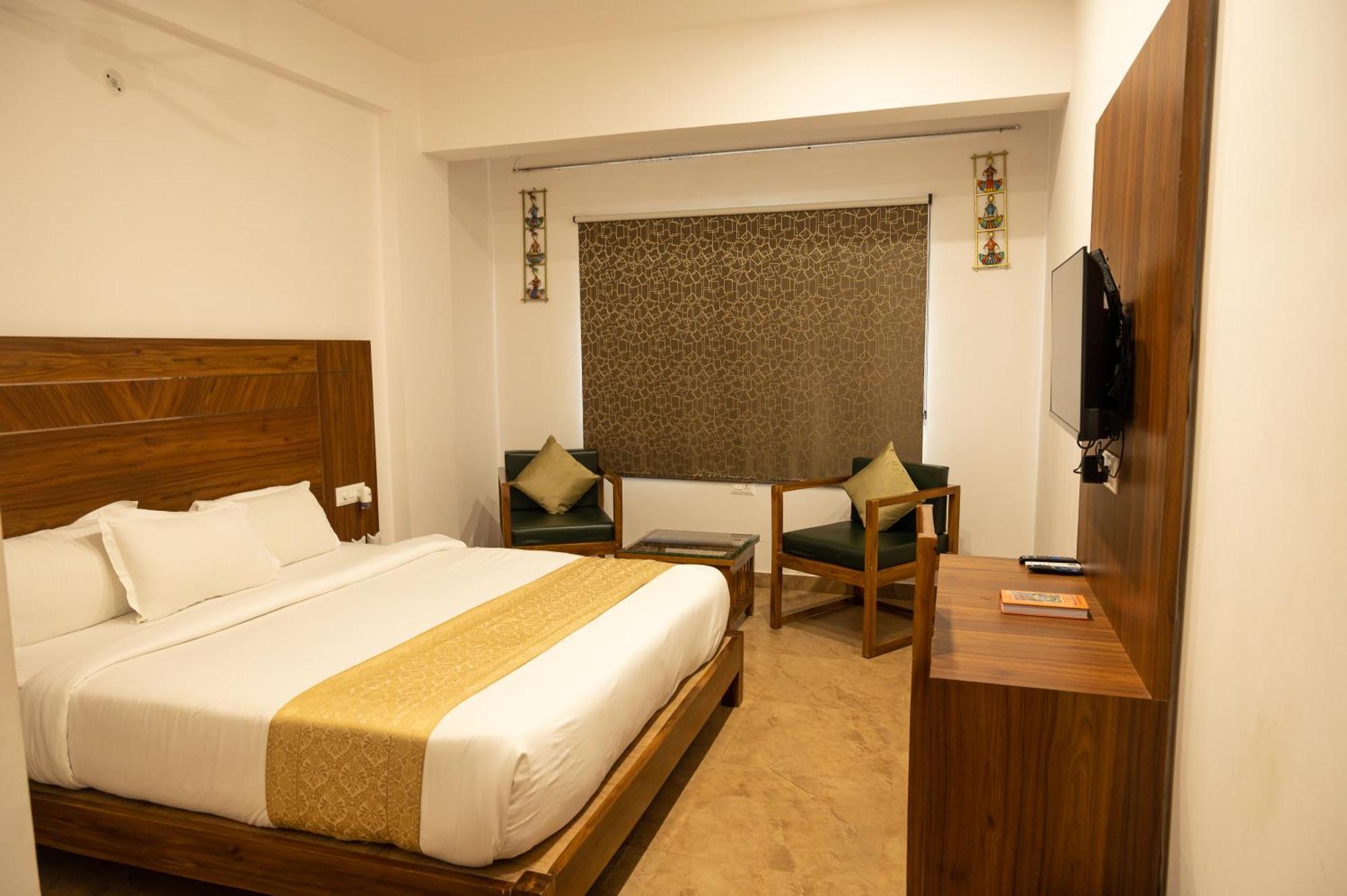 Hotel Amritara Ramila Kutir Ayodhya Exterior foto