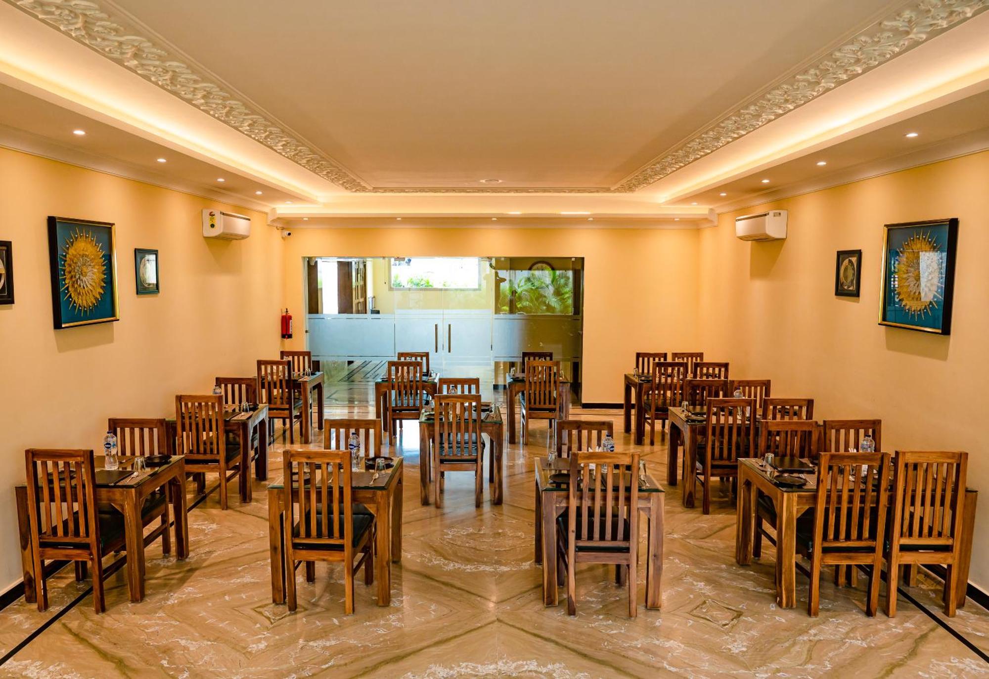 Hotel Amritara Ramila Kutir Ayodhya Exterior foto
