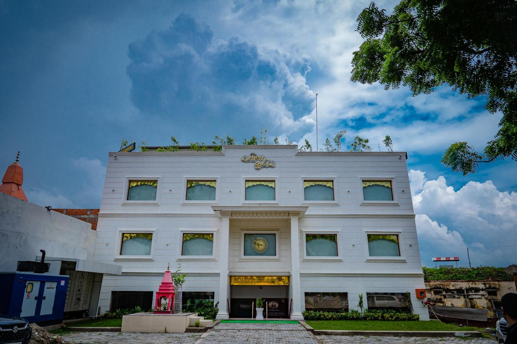 Hotel Amritara Ramila Kutir Ayodhya Exterior foto